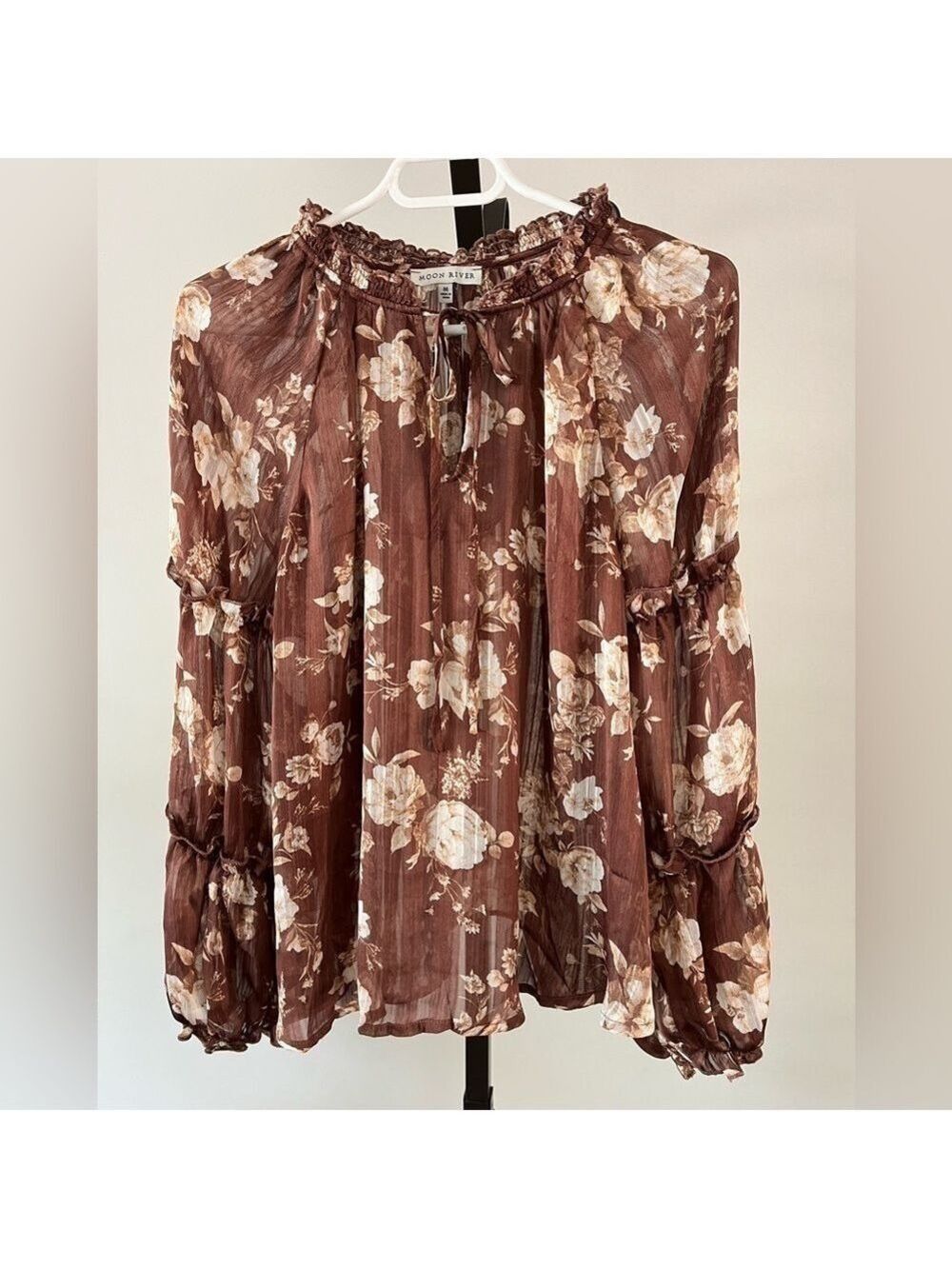 Moon River Floral Print Long Sleeve Blouse, Size Medium, Colour Brown.
